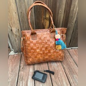 🤎NEW DISTRESSED WOVEN CHECKERED GENUINE LEATHER SHOULDER BAG PURSE CARD HOLDER🤎